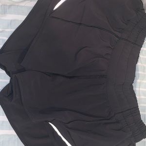 Lululemon Hotty Hot Shorts 2.5” Low Rise